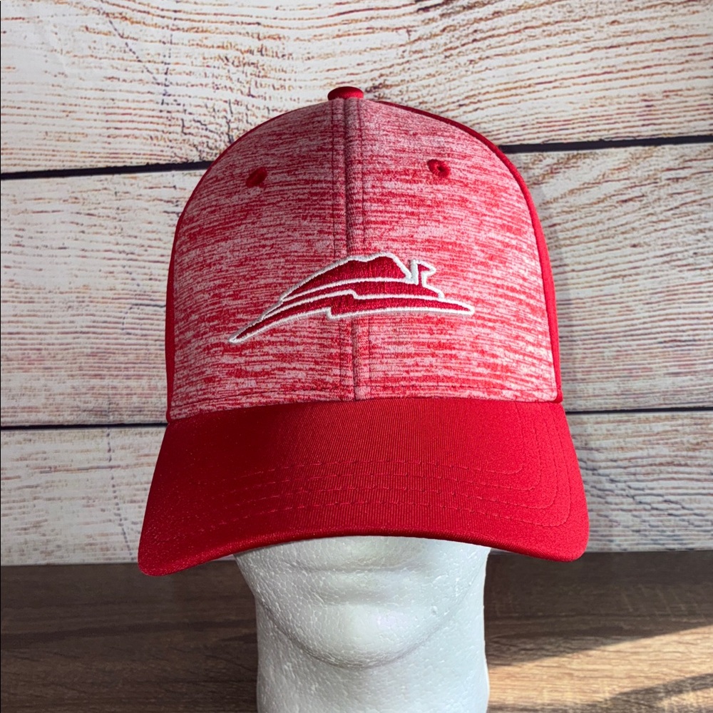 EUC Pukka Red Reflection Bay Golf Course Fitted Hat